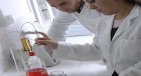 giovani-ricercatori-scientifici