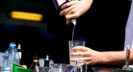 Como cercasi barman