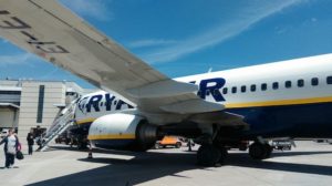 Ryanair assume, 100 assistenti di volo senza esperienza